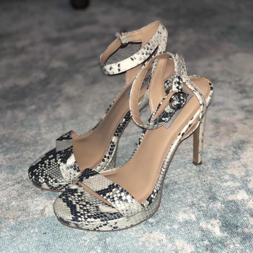 Steve Madden snakeskin heels